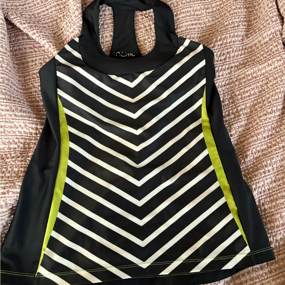 Black and White Chevron Women's Top